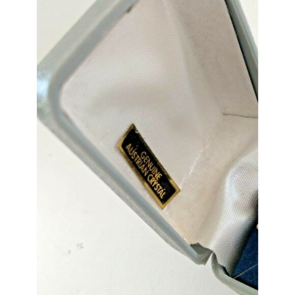 Roman Birthstone Angel Pin June Alexandrite Wings, Crystal Body in original case - Picture 3 of 9